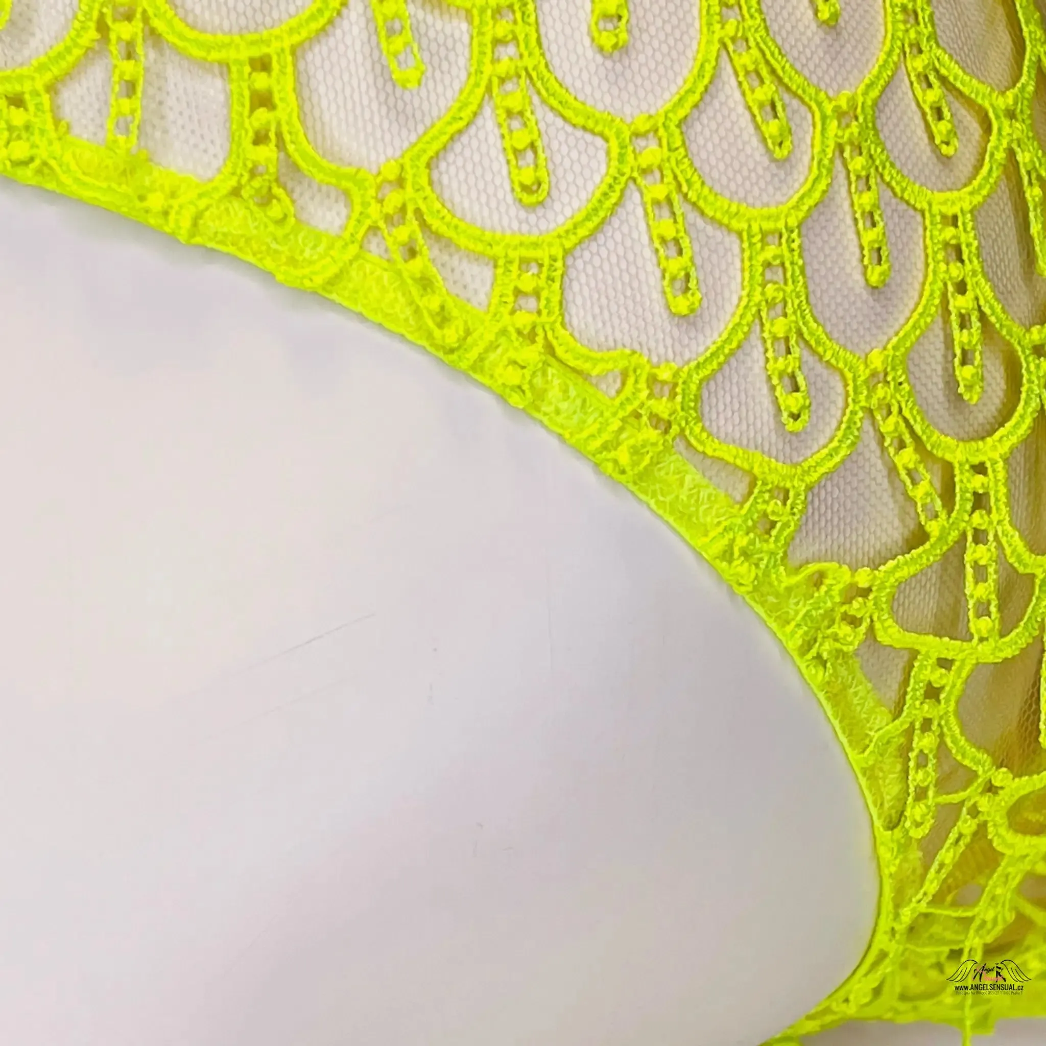 Lime Yellow Axis Brief