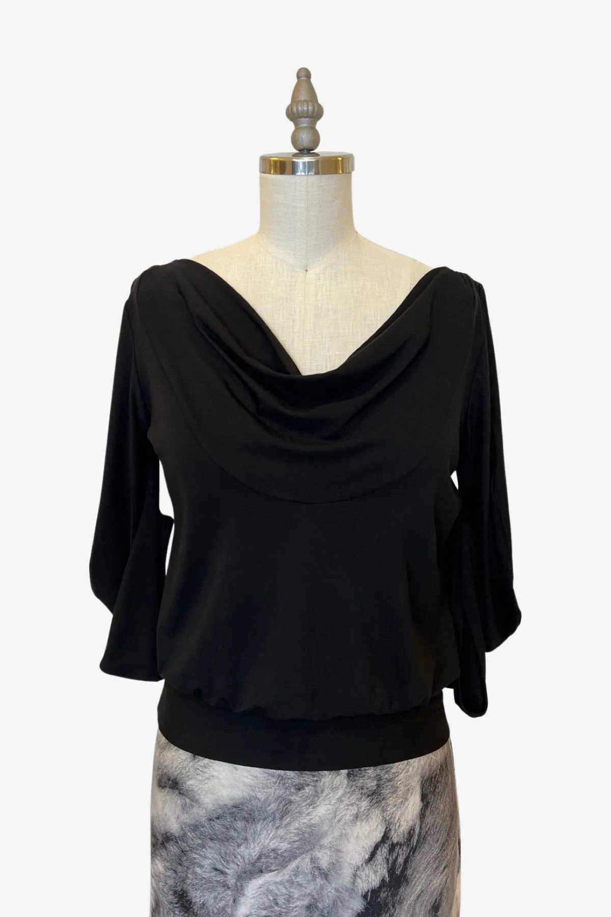 C-Sleeve Banded Top Black Bamboo