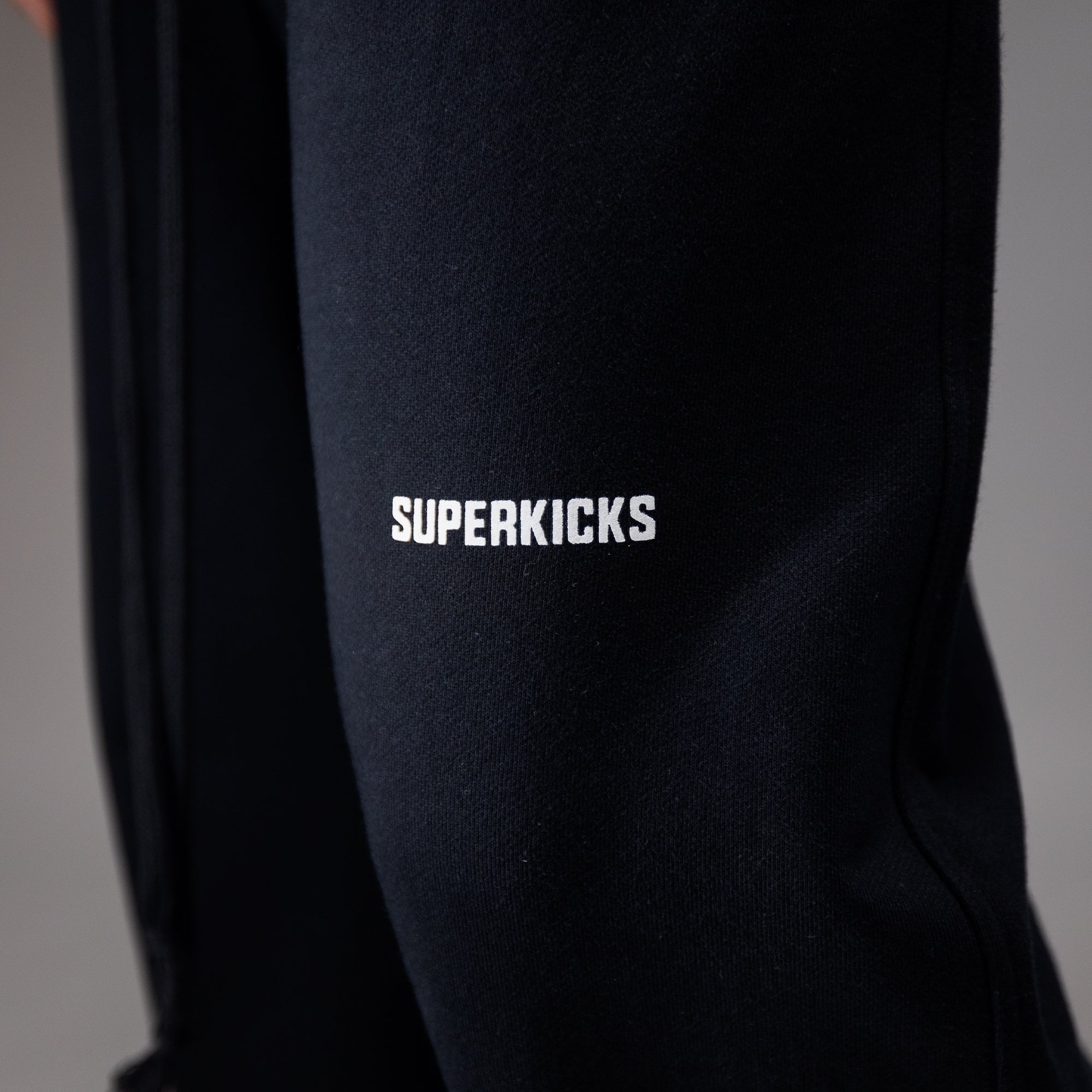 CORE 3.0 Black Unisex Sweatpants.