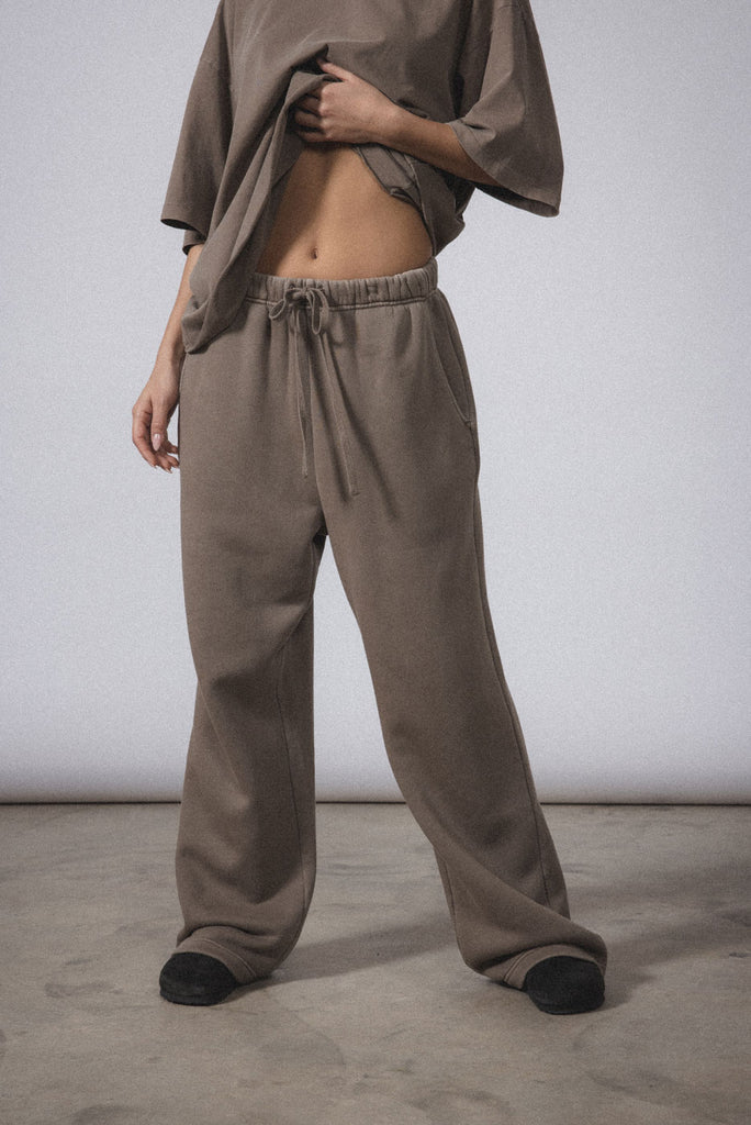 Elwood Vintage Brown Straight Leg Sweatpants