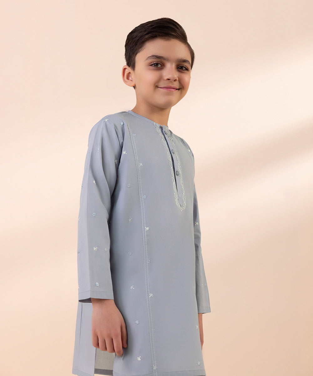 Embroidered Kurta made of Cambric