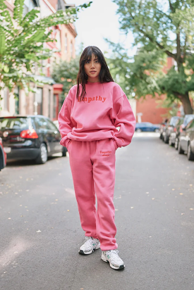 Empathy Pink Sweatpants: A Perfect Expression of Sensitivity