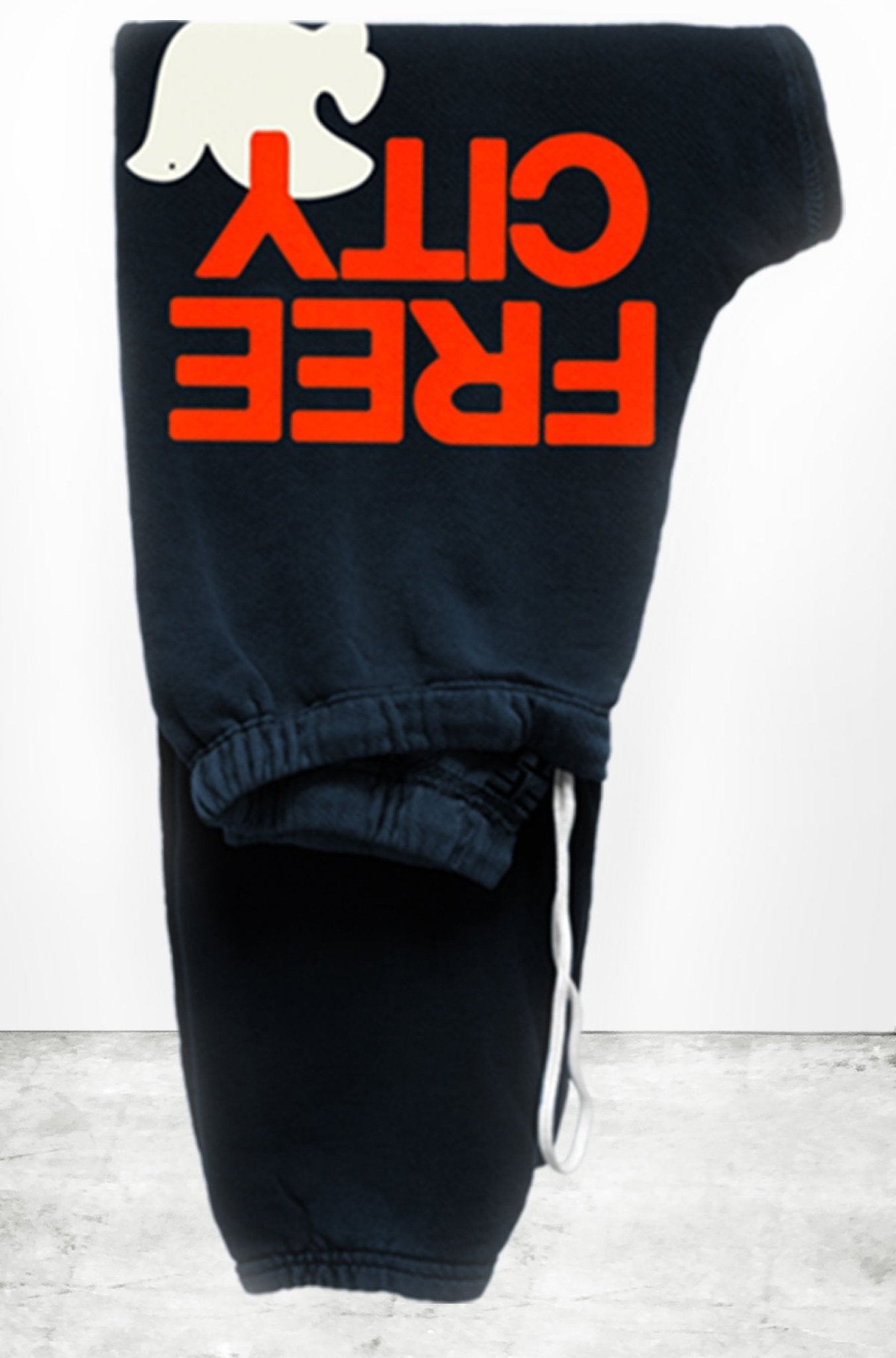 Freecity Sweatpant Squid Large - Discount Price Offer - Limited Stock Available