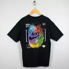 Nike SB Thumbprint T-Shirt in Black