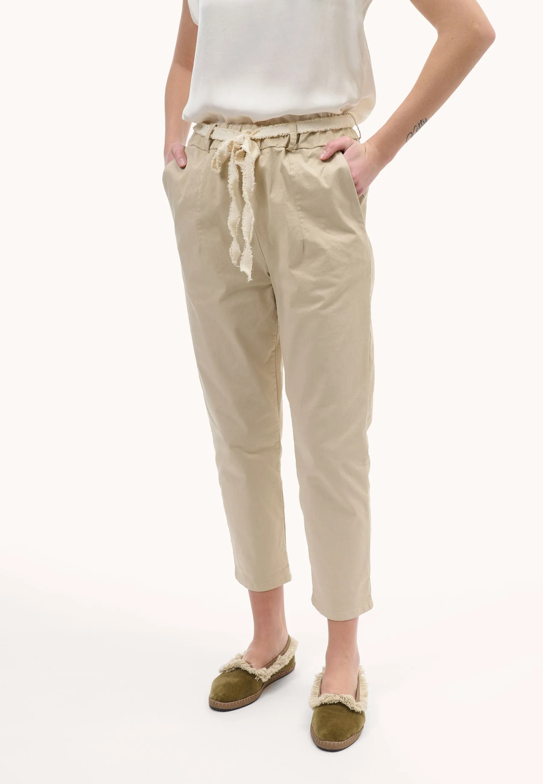 Baggy pants with elastic waist 

