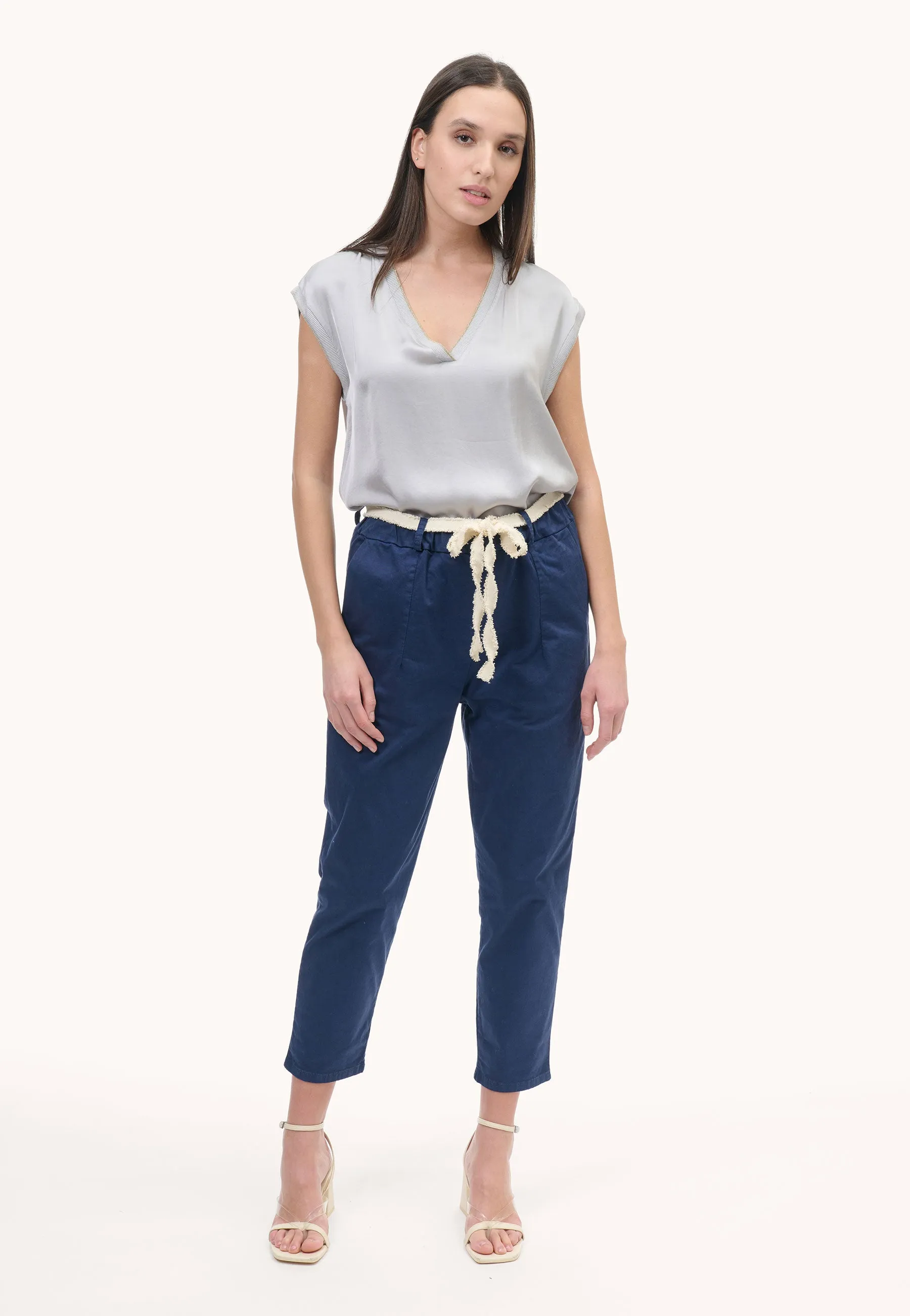 Baggy pants with elastic waist 

