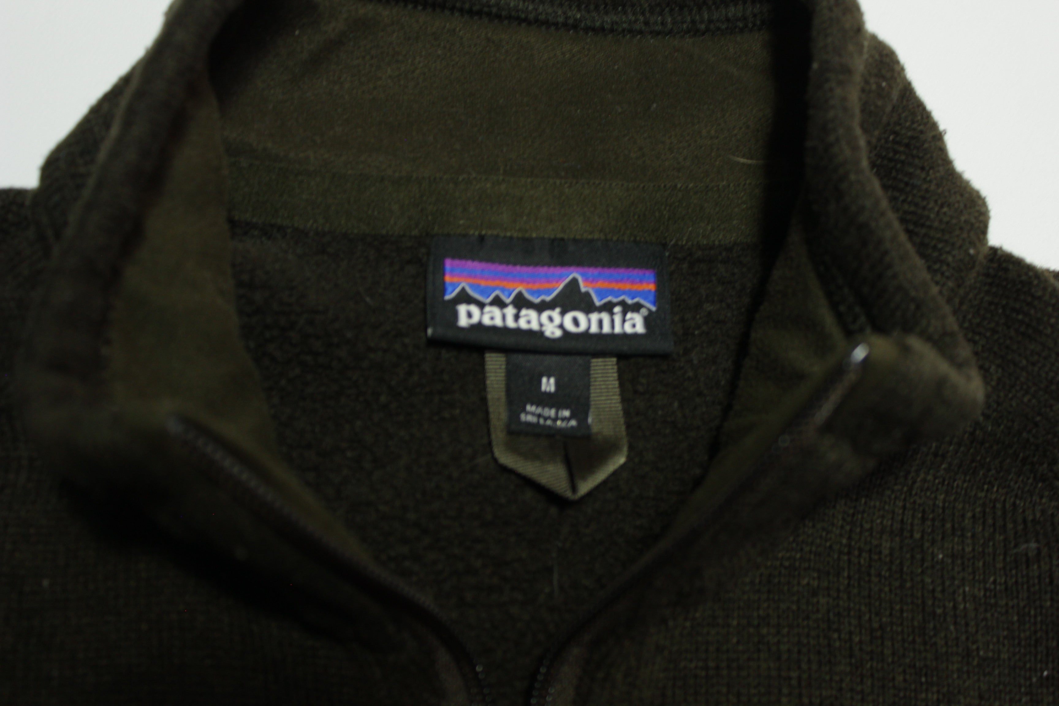 Patagonia Outdoor Hiking Worn Wear Camping Fleece Jacket with 3 Zip Pockets