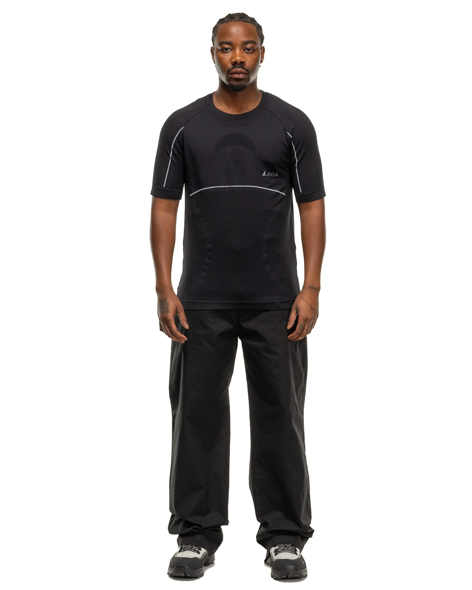 Black Seamless Short Sleeve Shirt