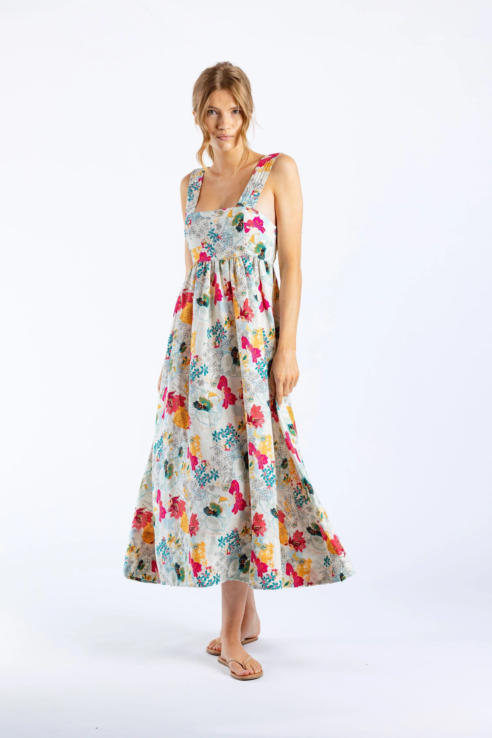 Sundays - Ricci Dress - Wanderlust Flor: A stylish and vibrant dress for Sundays. Order now!