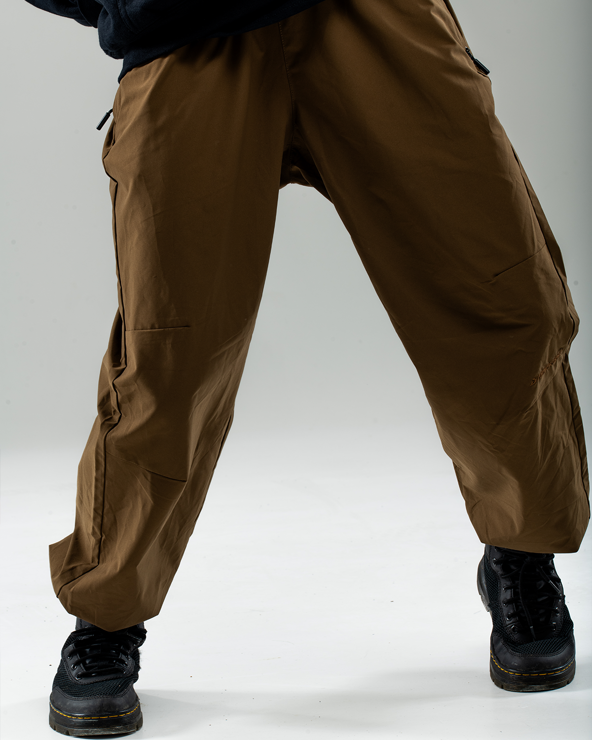 tech running pants