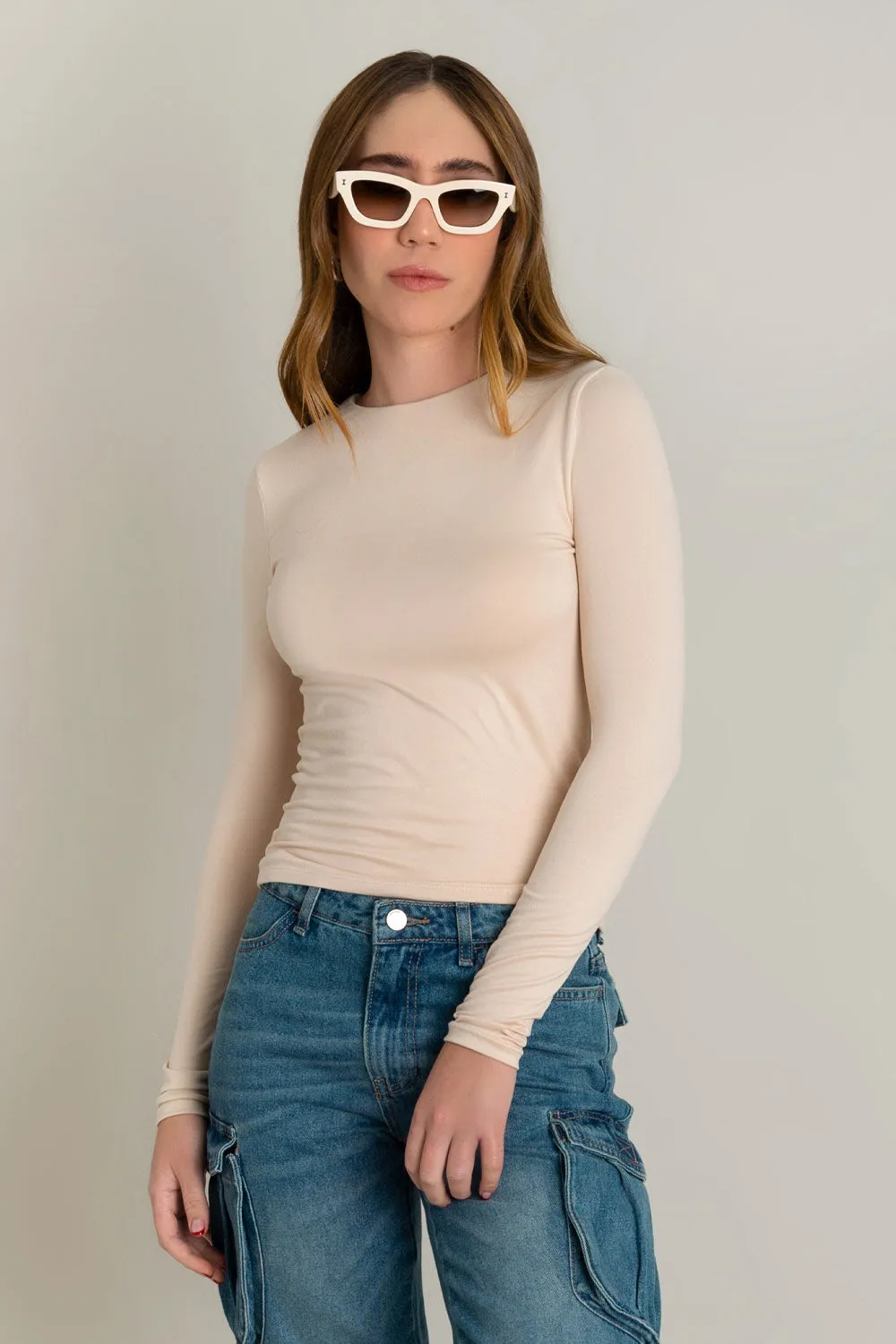 Tight Fit Round Neck Basic Top