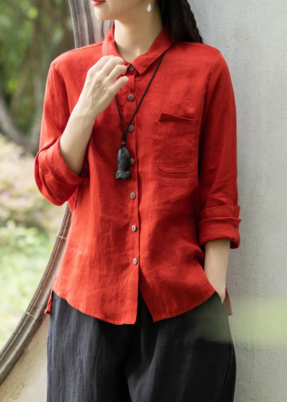 Vintage Red Spring Shirt with Peter Pan Collar Pockets