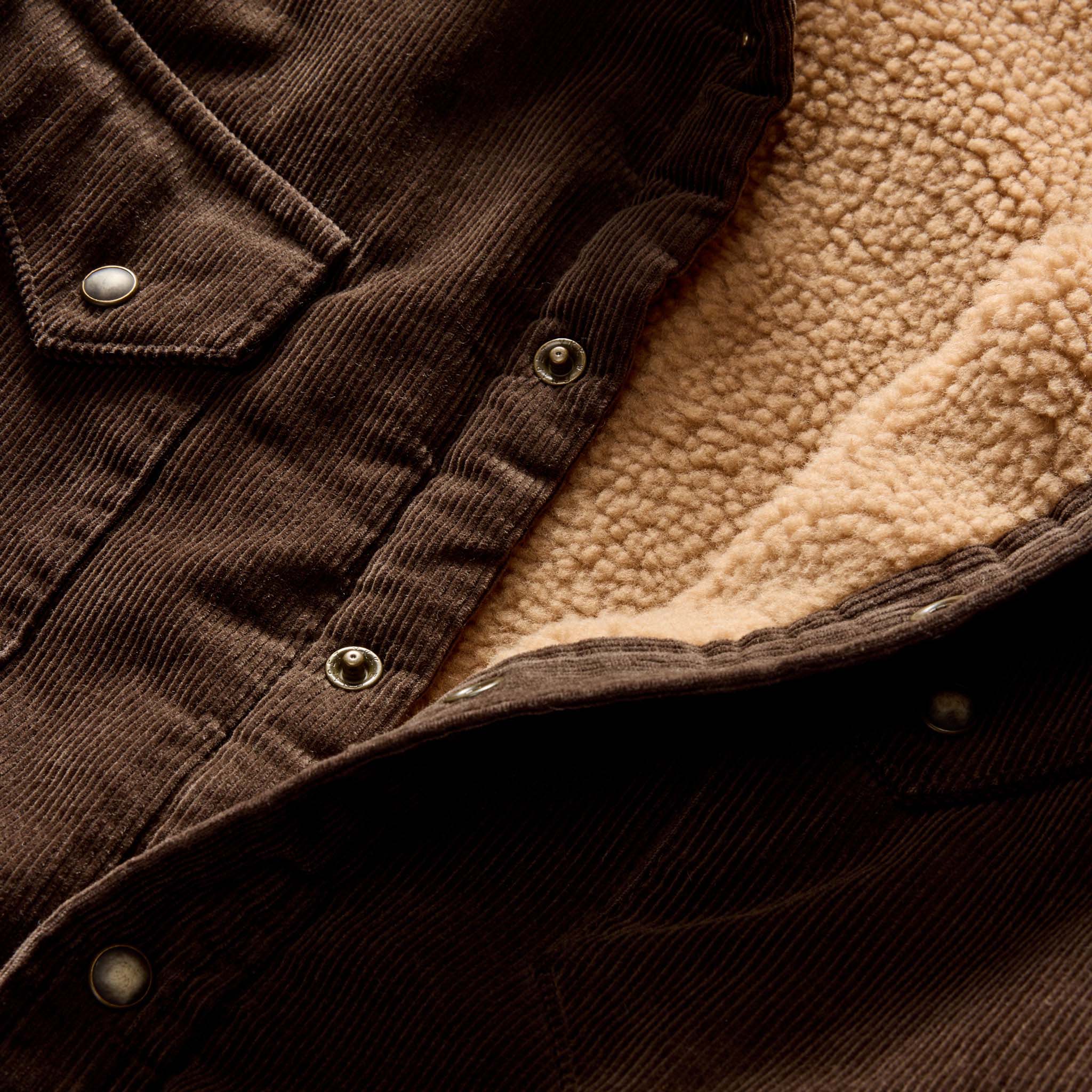 Western shirt jacket soil corduroy.